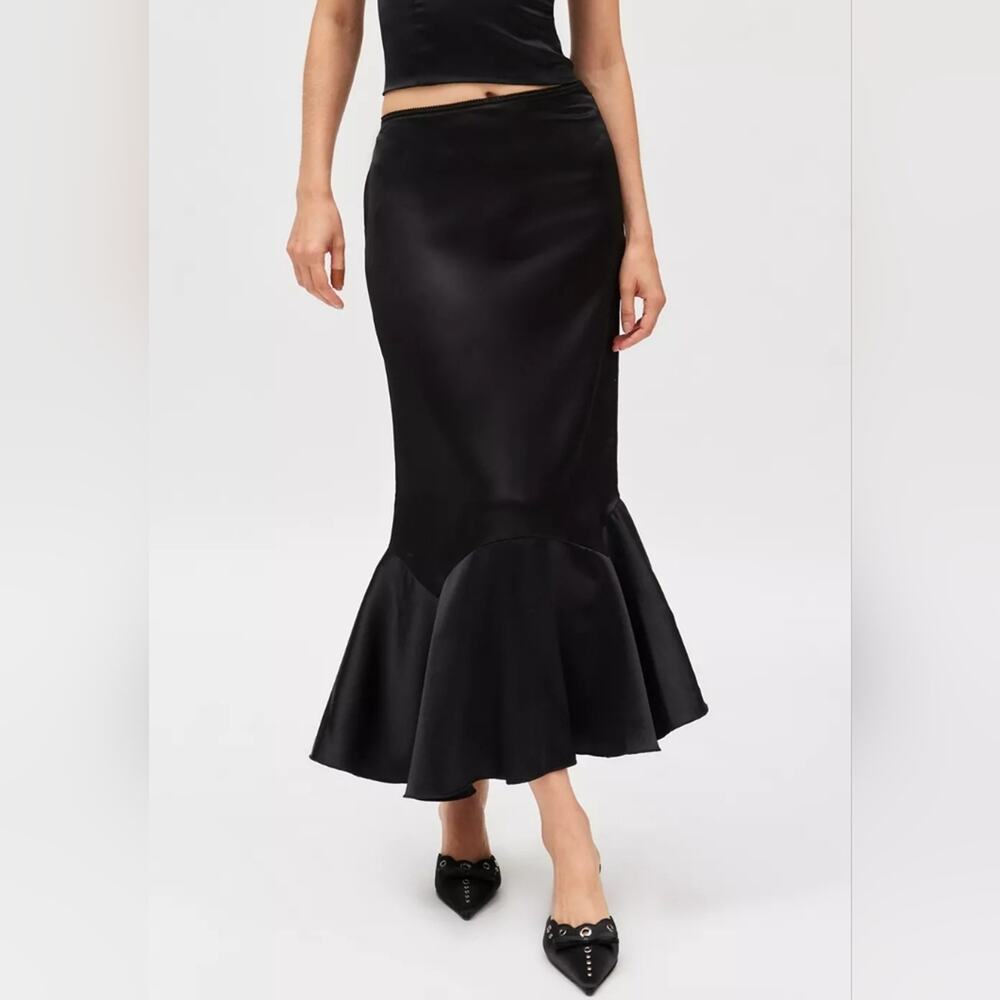 Urban Outfitters Kimchi Blue Jensen Satin Fluted Maxi Skirt Size XS NWT - Picture 8 of 14